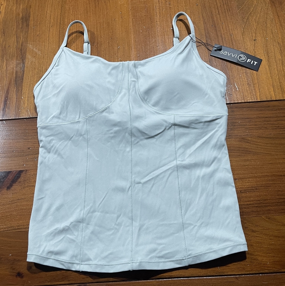 NWT‎ SAVVI Womens Pale Green Cori Cami Tank Top Shelf Bra Yoga Comfy Size Medium